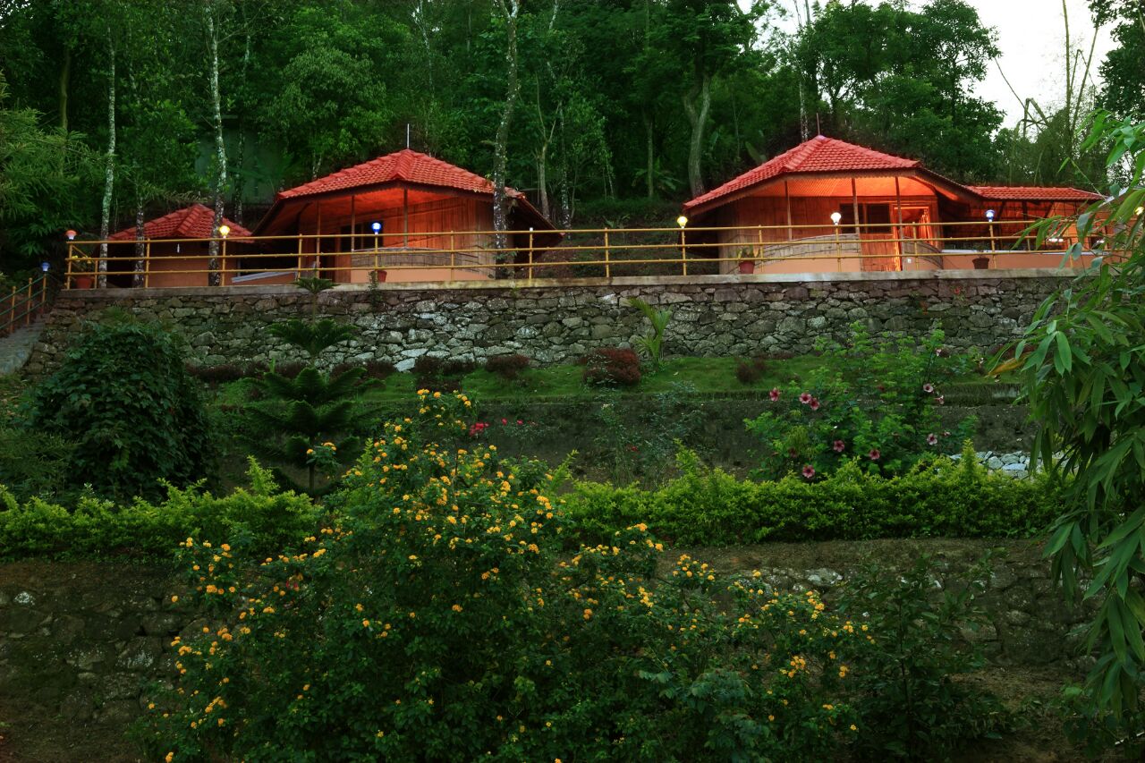 RES23 - Hilltop Cottages with Sunrise Viewpoint — Muttil, Near Kalpetta - Image 13